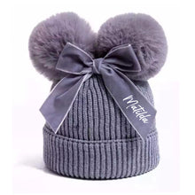 Load image into Gallery viewer, Ribbon pom pom hat
